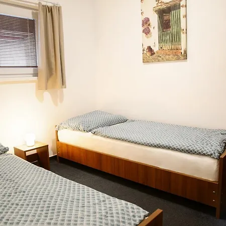 Tyra Guest house